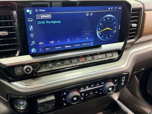 Used 2024 Chevrolet Silverado 1500 High Country w/ High Country Premium Package image 14