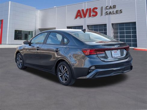 Used 2024 Kia Forte LXS image 3