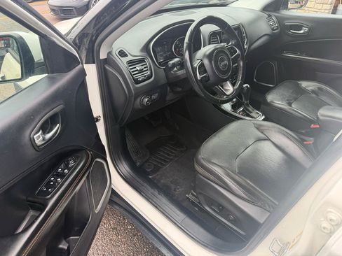 Used 2018 Jeep Compass Limited AWD/4WD image 20