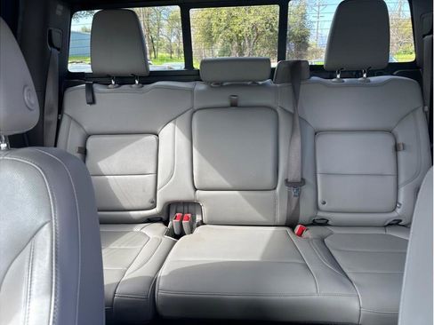 Used 2020 GMC Sierra 1500 SLT w/ SLT Premium Plus Package image 21