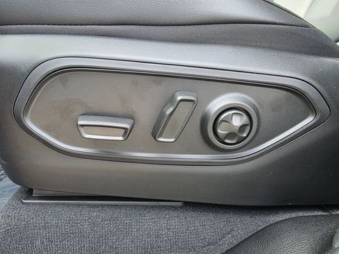 New 2025 Jeep Grand Cherokee L Limited w/ Trailer Tow Package image 14