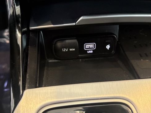 Used 2023 Kia Stinger GT2 image 16