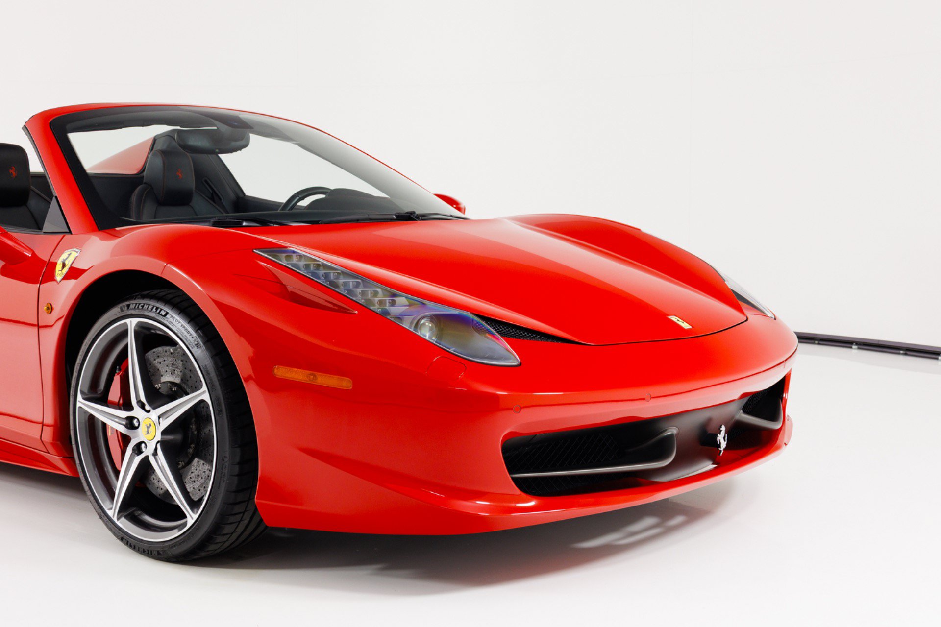Used 2013 Ferrari 458 Spider RWD image 49