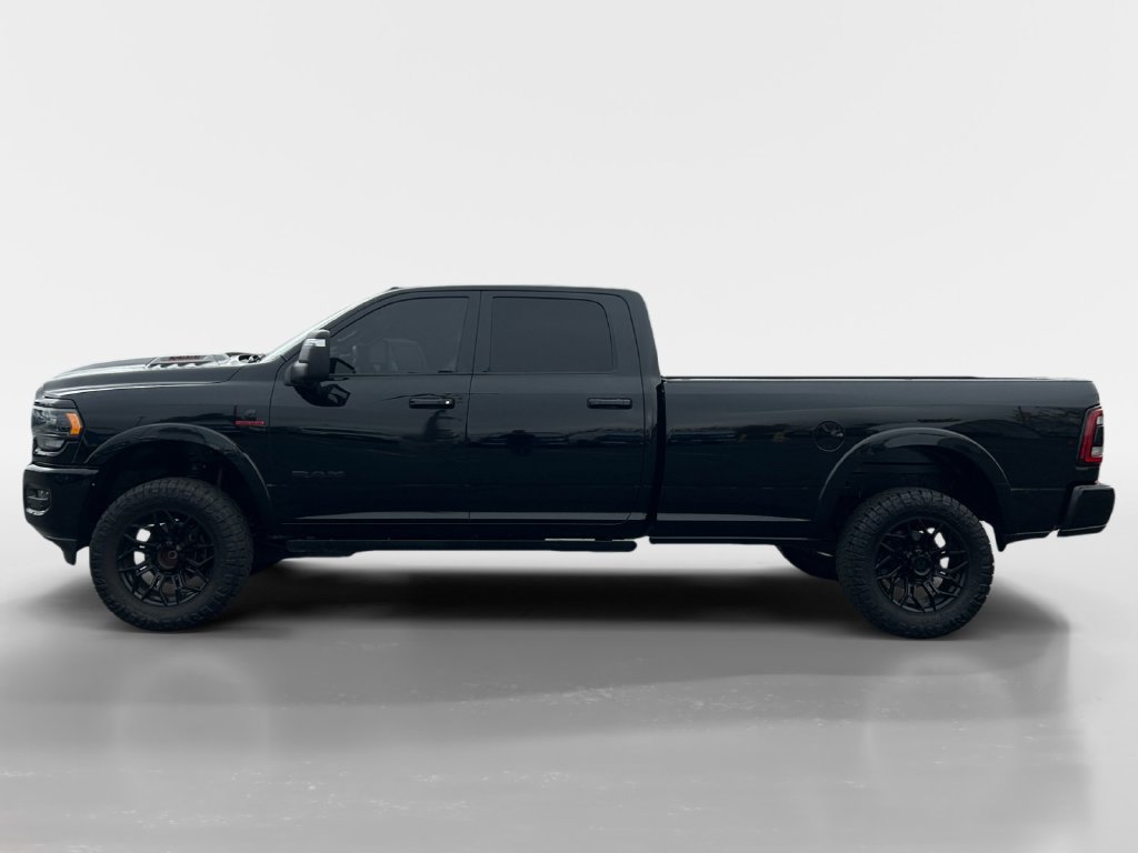Used 2024 RAM 3500 Limited w/ Night Edition AWD/4WD image 2