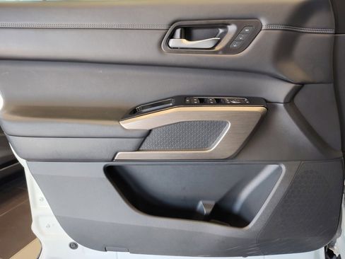 Certified 2023 Nissan Pathfinder Platinum w/ Lighting Package (N93) image 32