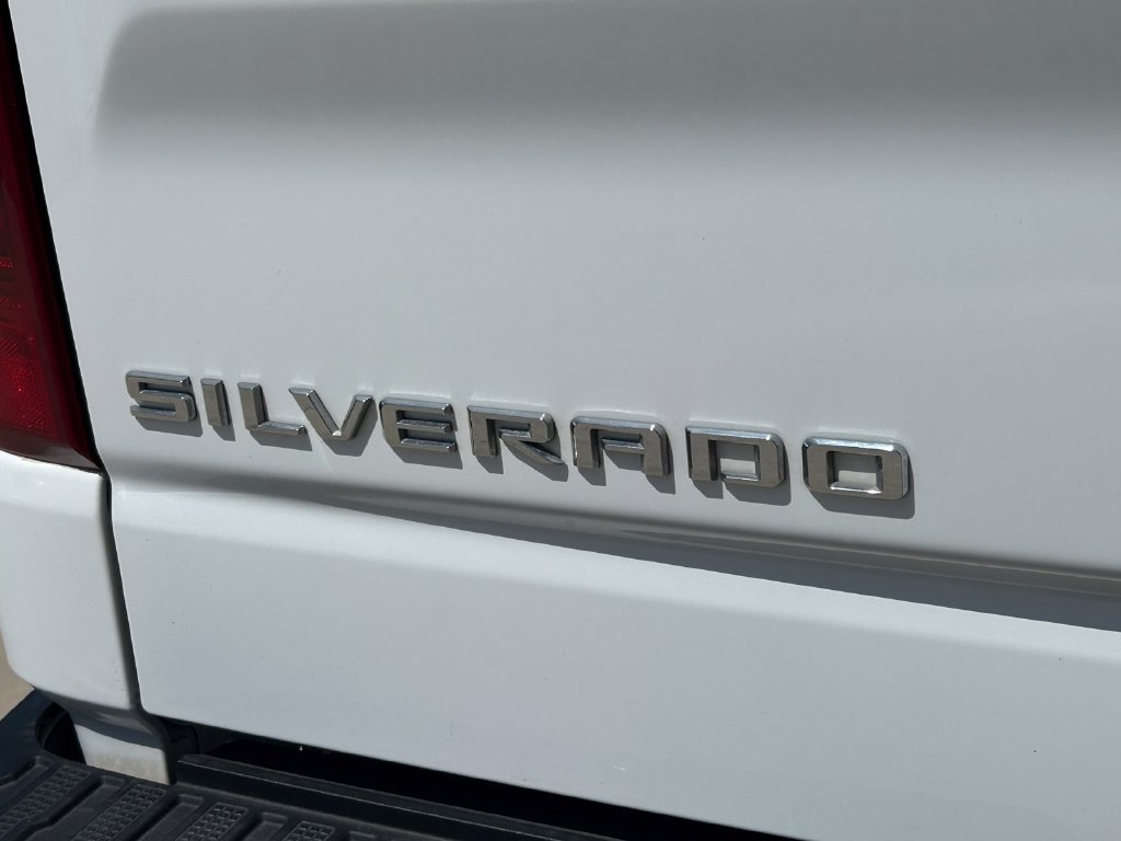 Used 2025 Chevrolet Silverado 1500 LT RWD image 12
