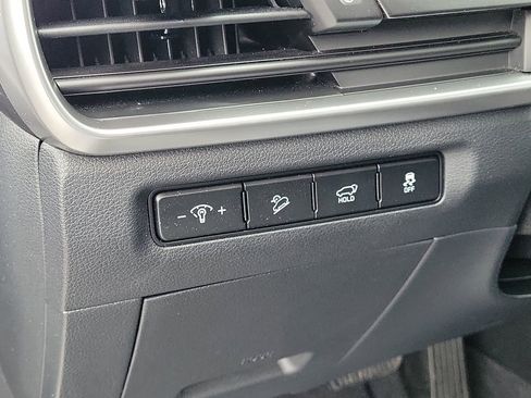 Used 2025 Kia Telluride S FWD image 27