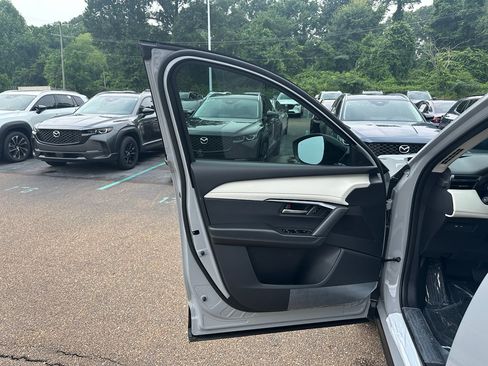 New 2026 MAZDA CX-5 Preferred AWD/4WD image 6