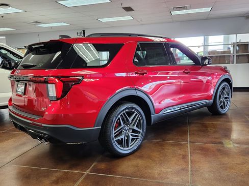 New 2026 Ford Explorer ST w/ Sun And Sound Package AWD/4WD image 4