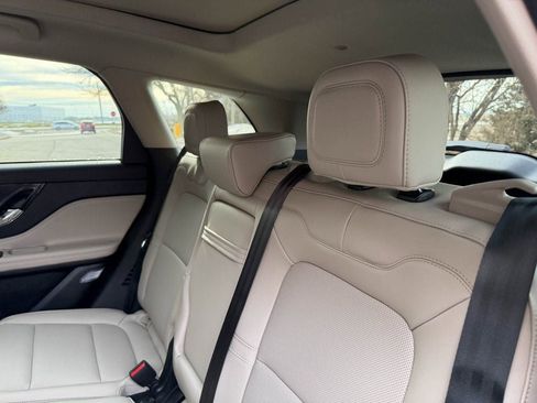 New 2026 Lincoln Corsair Premiere image 14