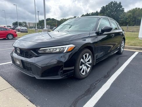 Used 2025 Honda Civic LX image 2