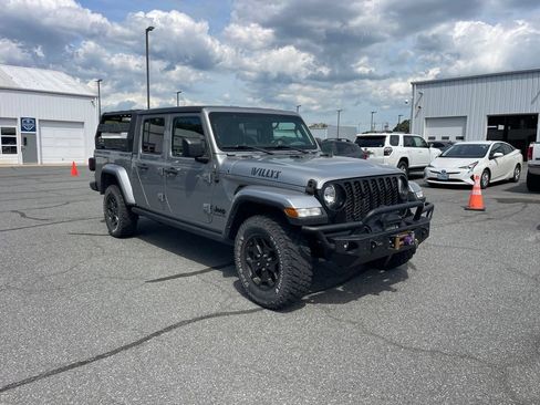 Used 2021 Jeep Gladiator Sport AWD/4WD image 7