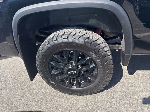 Used 2026 Chevrolet Silverado 3500 LTZ w/ Trail Boss Package AWD/4WD image 15