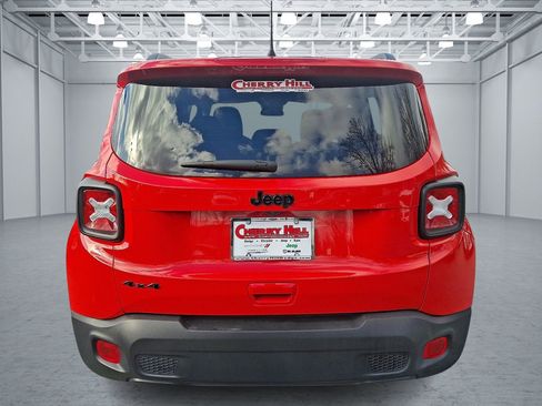 Certified 2023 Jeep Renegade Latitude image 4