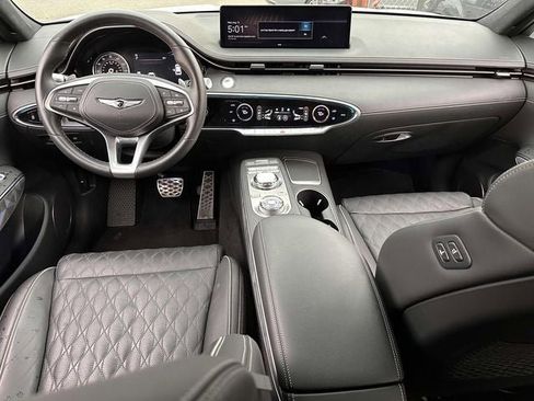 Used 2025 Genesis GV70 3.5T Sport w/ Sport Advanced Package image 17
