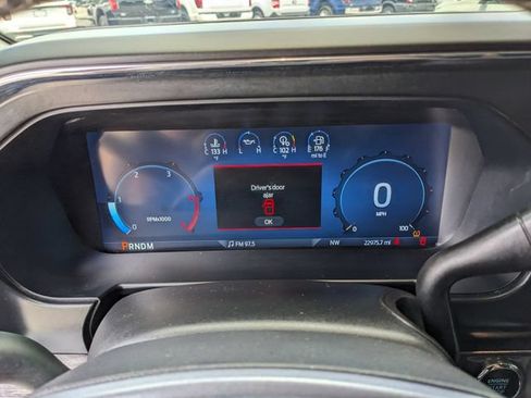 Used 2025 Ford F350 Lariat AWD/4WD image 32