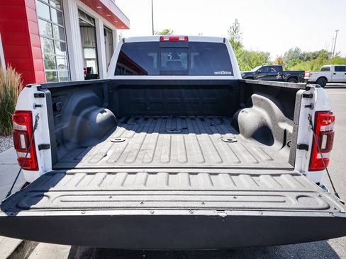 Used 2020 RAM 3500 Laramie AWD/4WD image 5