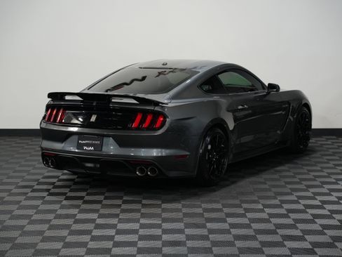 Used 2019 Ford Mustang Shelby GT350 w/ Technology Package image 6