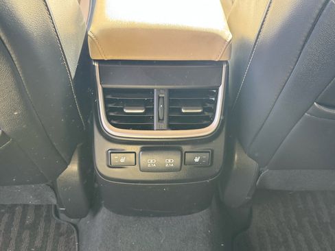 Used 2020 Subaru Outback Limited image 29