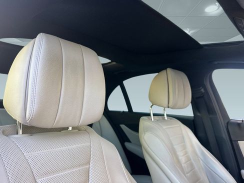 Used 2017 Mercedes-Benz E 300 4MATIC image 26