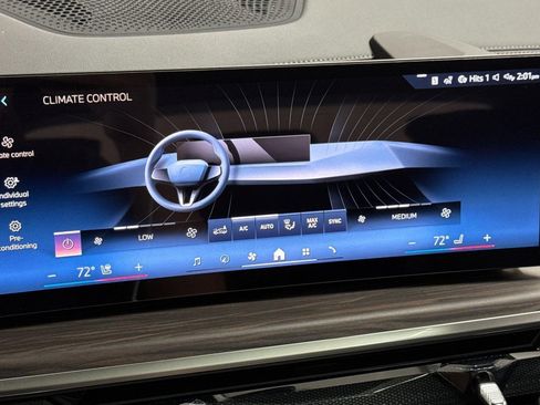 Used 2026 BMW X5 sDrive40i w/ Premium Package image 25