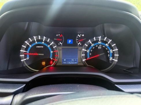 Used 2016 Toyota 4Runner Limited AWD/4WD image 44