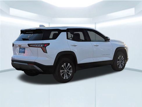 New 2026 Chevrolet Equinox LT image 6