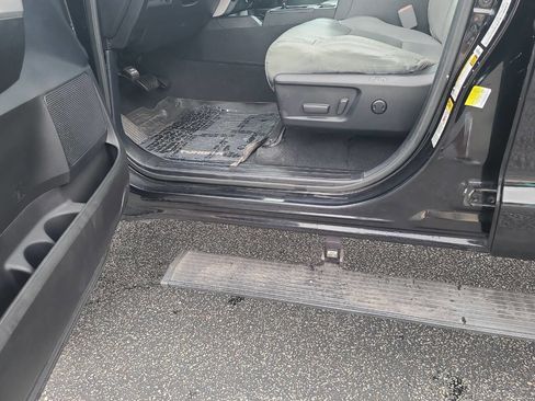 Used 2014 Toyota Tundra Limited image 14