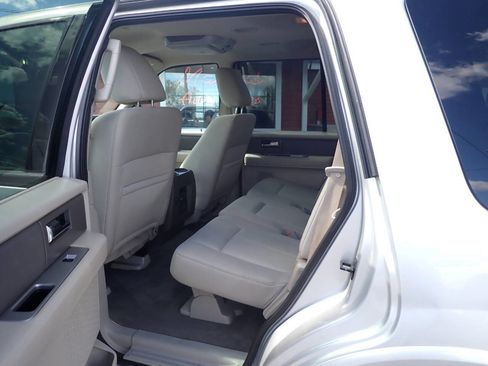 Used 2010 Ford Expedition XLT AWD/4WD image 8