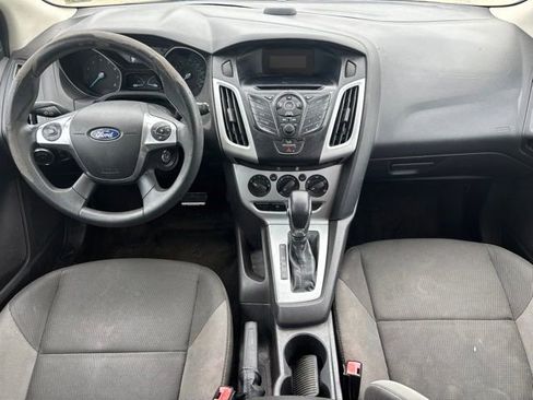 Used 2012 Ford Focus SE FWD image 16