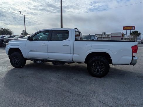 Used 2016 Toyota Tacoma SR5 w/ Towing Package image 6