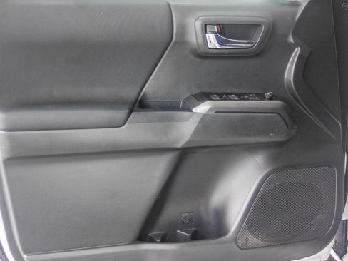 Used 2023 Toyota Tacoma TRD Off-Road image 24