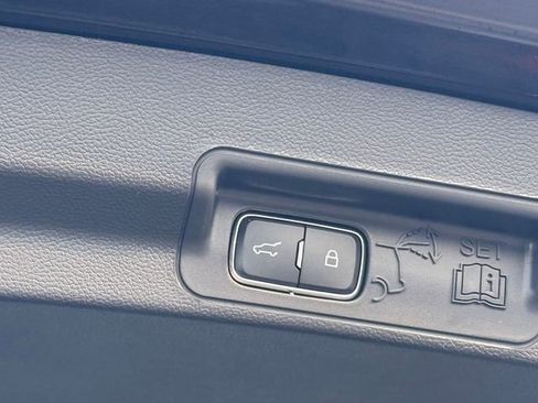 New 2026 Ford Explorer Active w/ Active Comfort Package image 5