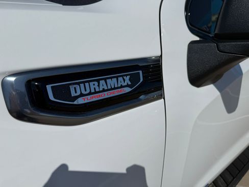 Used 2026 GMC Sierra 1500 AT4 w/ AT4 Premium Package AWD/4WD image 3