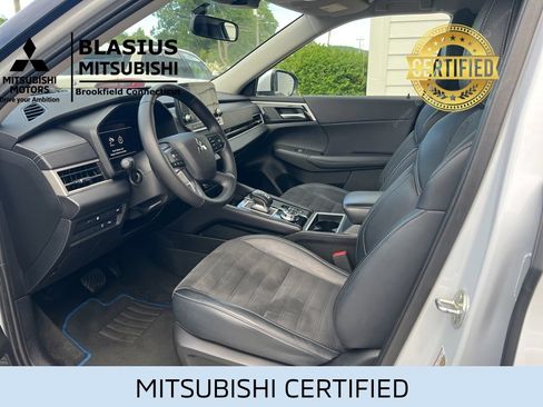 Used 2024 Mitsubishi Outlander 4WD Plug-In Hybrid image 23