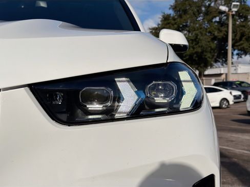 Used 2026 BMW X5 xDrive40i w/ M Sport Package image 9