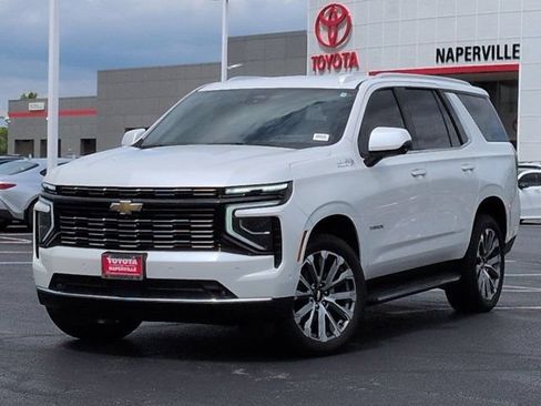Used 2025 Chevrolet Tahoe High Country AWD/4WD image 2