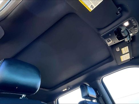 Used 2015 Ford F150 Lariat w/ Equipment Group 502A Luxury image 13