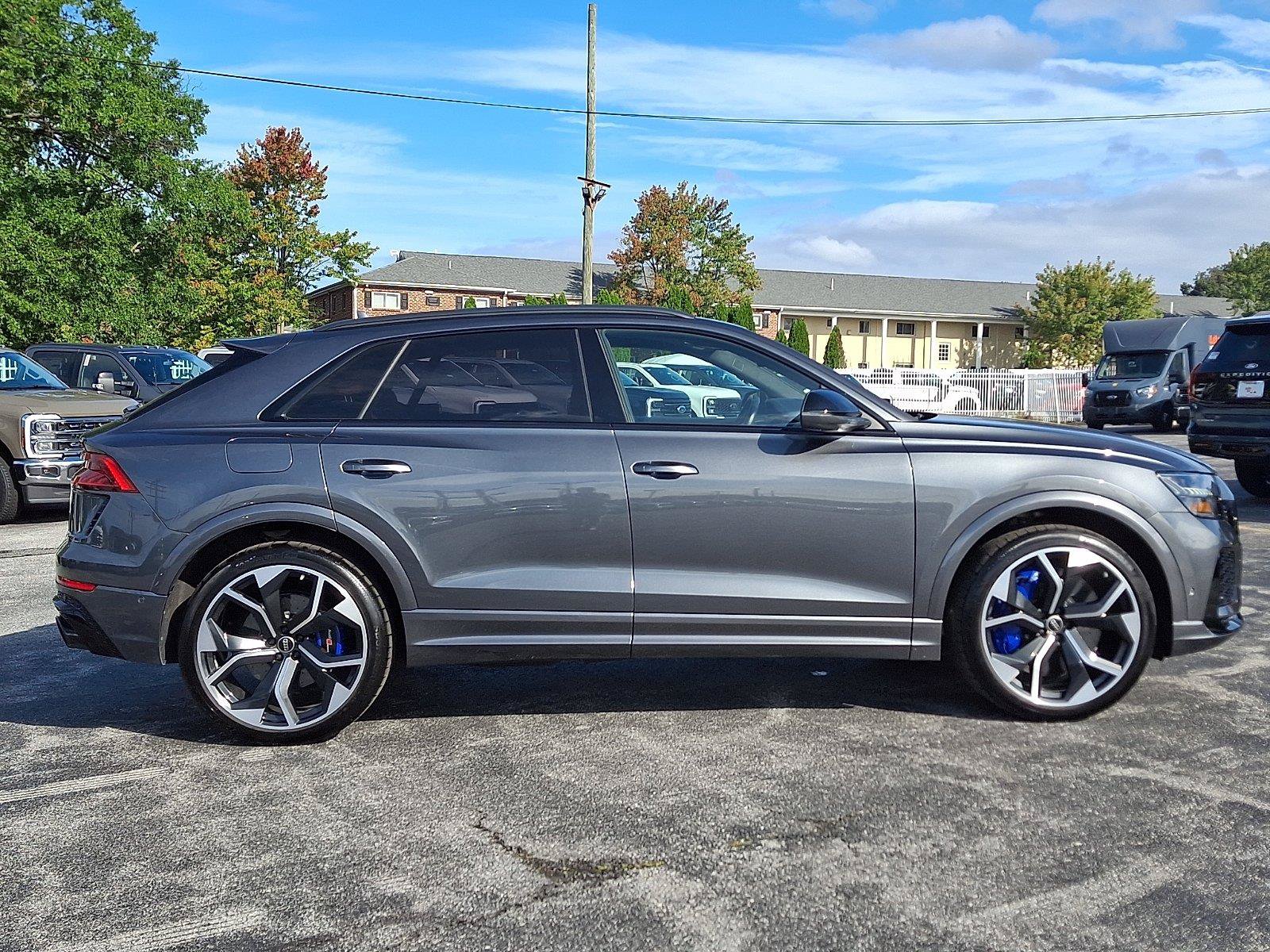 Used 2022 Audi RS Q8 w/ Black Optic Package AWD/4WD image 7