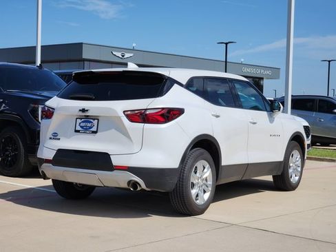 Certified 2022 Chevrolet Blazer LT FWD image 3