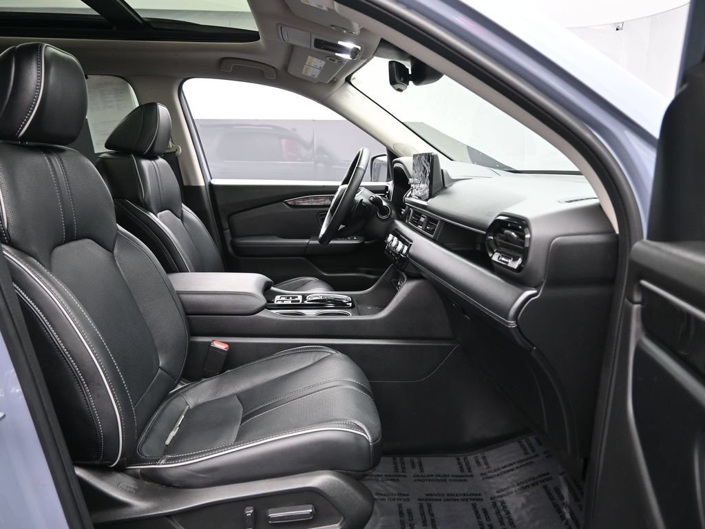 Used 2023 Honda Pilot Elite image 30