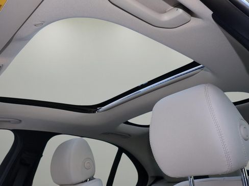 Used 2022 Mercedes-Benz E 450 4MATIC Sedan image 26