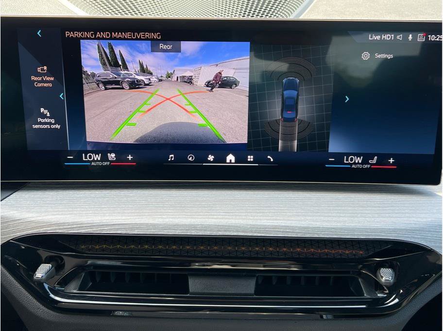 Used 2026 BMW 330i Sedan RWD image 15