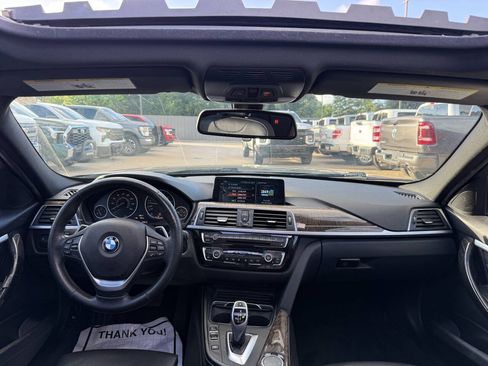 Used 2017 BMW 330i Sedan RWD image 17