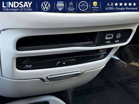 Used 2018 Chrysler Pacifica Touring-L Plus w/ Advanced Safetytec Group image 24