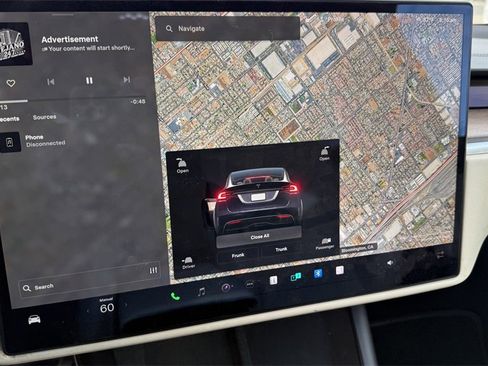 Used 2023 Tesla Model X image 5