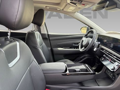 New 2026 Hyundai Tucson Limited image 9