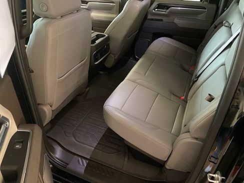 Certified 2025 GMC Sierra 2500 SLT w/ SLT Premium Package AWD/4WD image 17