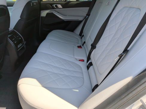 Used 2024 BMW X5 xDrive50e w/ M Sport Package AWD/4WD image 37