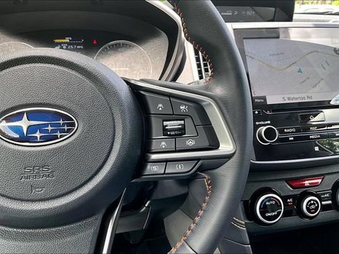 Used 2022 Subaru Crosstrek 2.5i Limited w/ Moonroof Package 2 AWD/4WD image 14